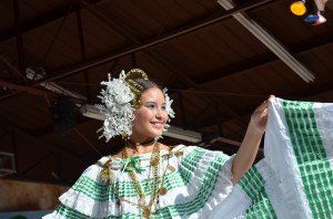 Traditional dancer in Boquete
